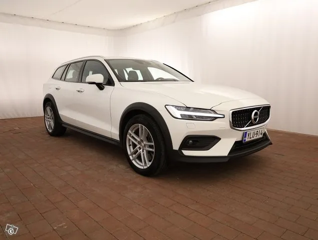 Volvo V60 D4 AWD aut - Pa-lämmitin, Adapt. vakionopeudensäädin, Volvo On Call - J. autoturva - Ilmainen kotiintoimitus Image 1