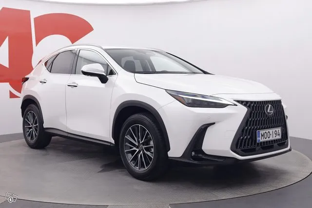 Lexus NX 450h+ AWD Executive - Teknologia-paketti Image 7