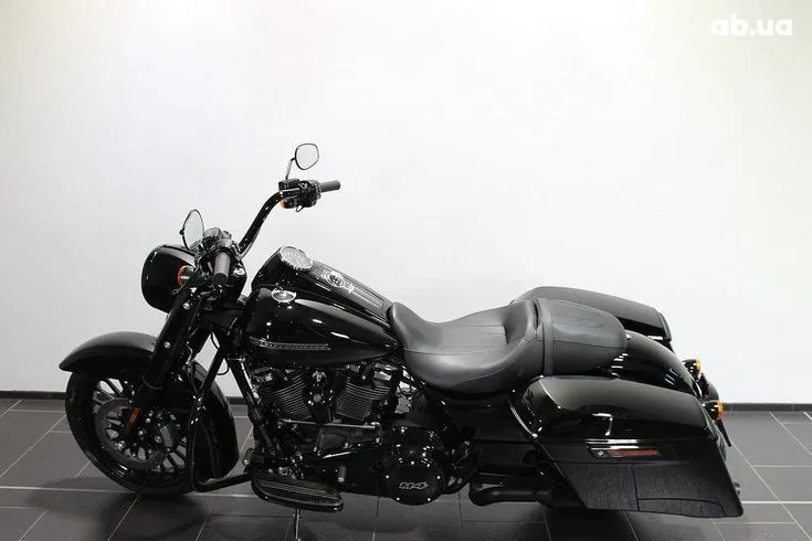 Harley-Davidson FLHRXS Image 6